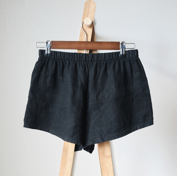 SOLD🥀 Reformation Tyson Linen Shorts - Picture 2 of 6